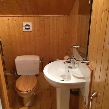 Chalet Music Box * Chatel